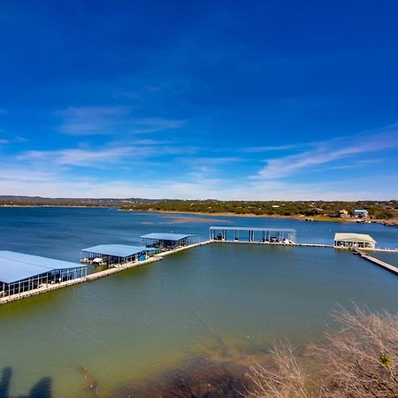 Отель Lake View On The Island Lago Vista Экстерьер фото