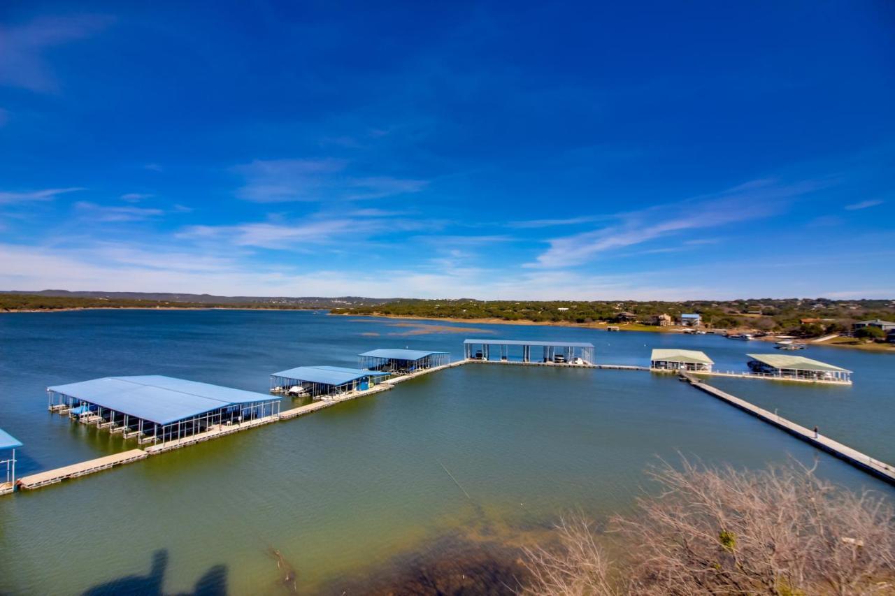 Отель Lake View On The Island Lago Vista Экстерьер фото