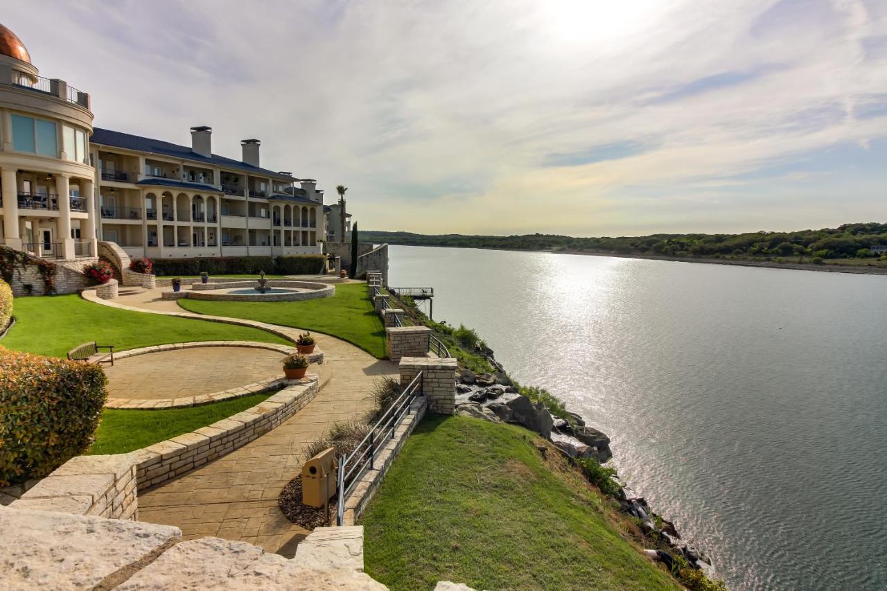 Отель Lake View On The Island Lago Vista Экстерьер фото